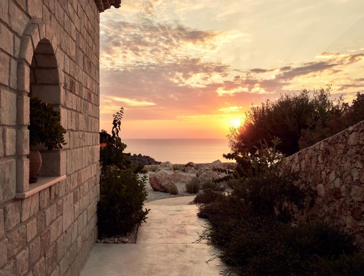 Rebek Luxury Villas & Suites Agios Nikolaos  Exterior photo
